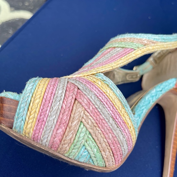 Pastel Woven Heels - Picture 2 of 4